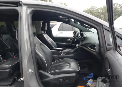 2021 Chrysler Pacifica Hybrid Limited z USA, uszkodzony, nr VIN 2C4RC1S74MR517814